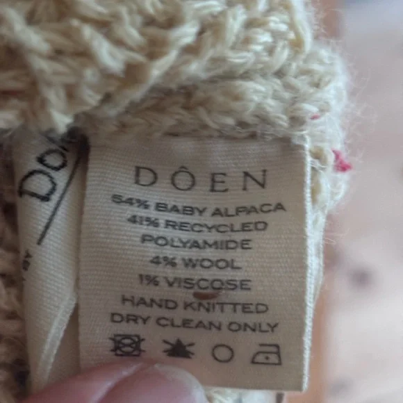 Doen the Audrey  Cardigan- Speckled Cream Cable Knit Cardigan - Picture 4 of 6